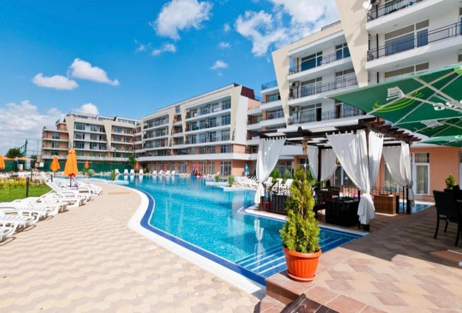Grand Kamelia Apartments Sunny Beach Exterior photo